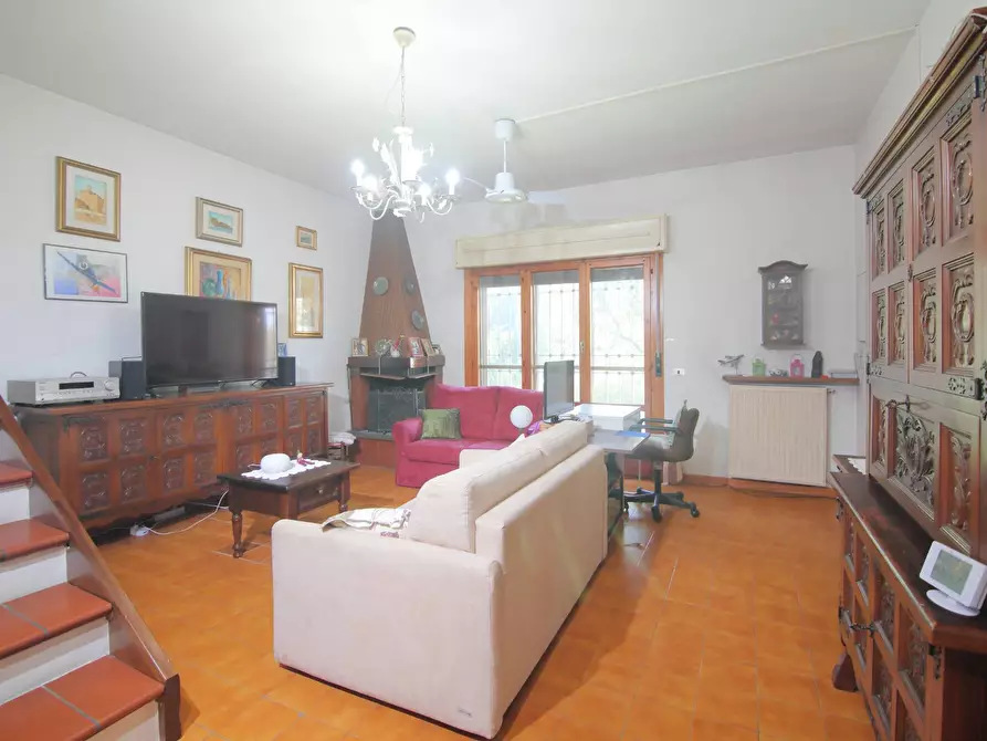 Immagine 13 di Villa in vendita  in Via Giulio Belvederi 44 a Roma