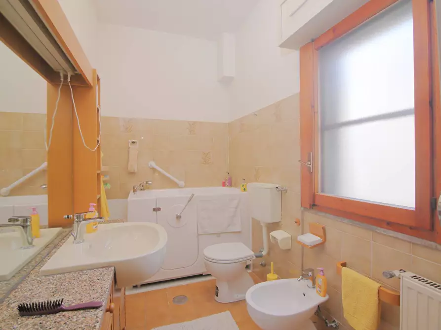 Immagine 22 di Villa in vendita  in Via Giulio Belvederi 44 a Roma