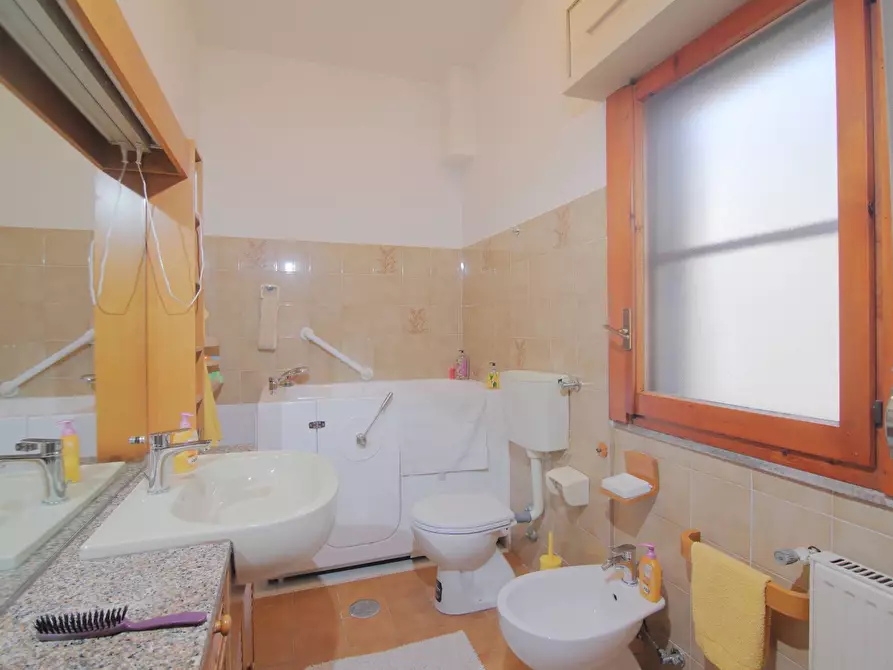 Immagine 23 di Villa in vendita  in Via Giulio Belvederi 44 a Roma