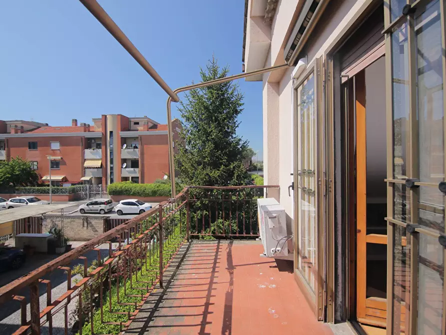 Immagine 8 di Villa in vendita  in Via Giulio Belvederi 44 a Roma