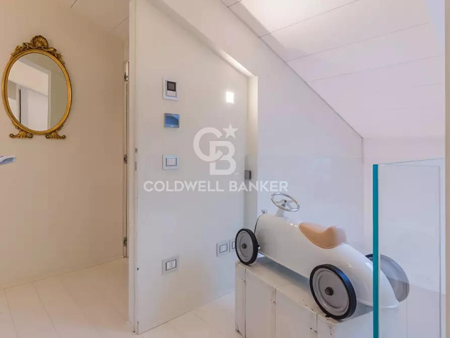 Immagine 12 di Villa in vendita  in viale oneglia 18 a Riccione