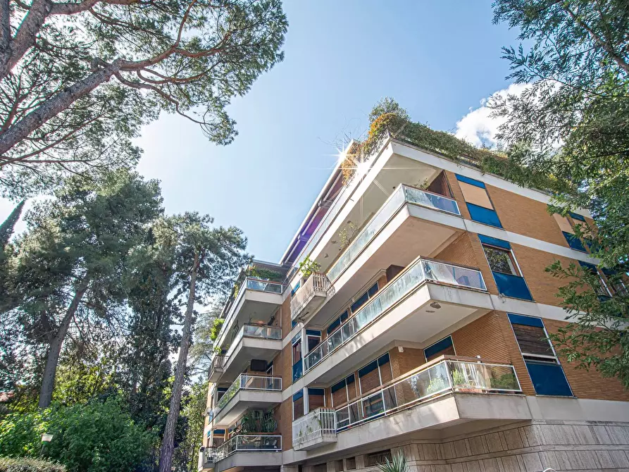 Immagine 2 di Appartamento in vendita  in Via Nomentana 373 a Roma