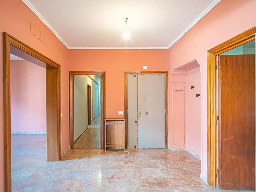 Immagine 4 di Appartamento in vendita  in Via Nomentana 373 a Roma