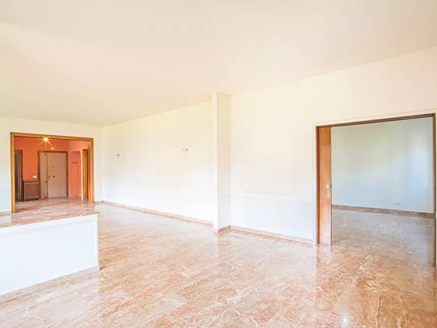 Immagine 11 di Appartamento in vendita  in Via Nomentana 373 a Roma