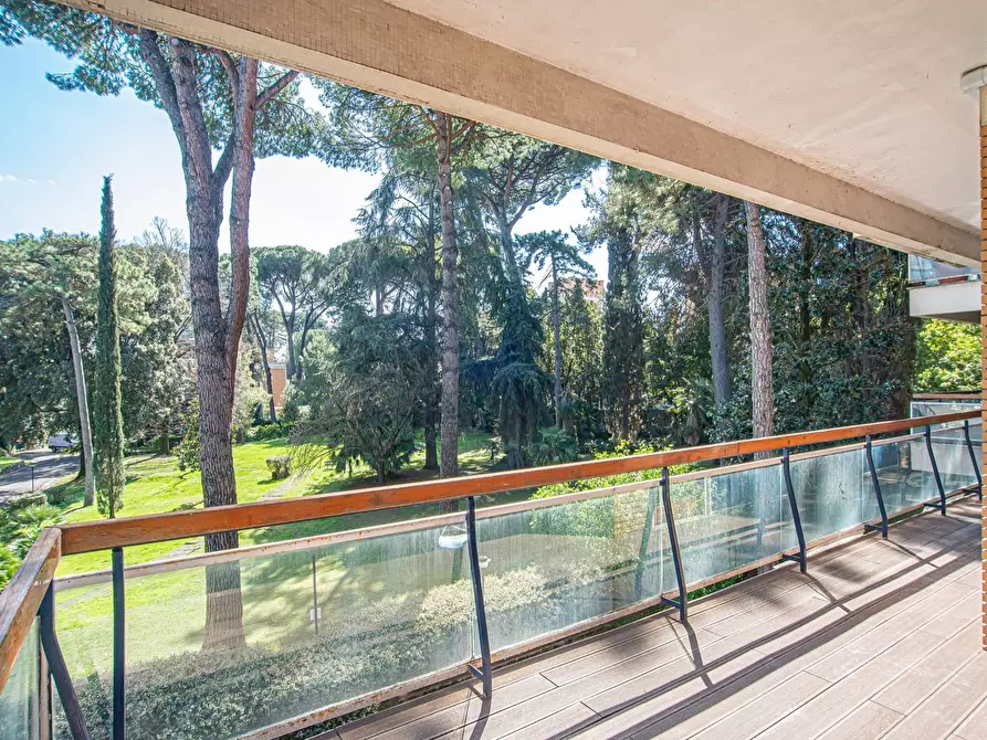 Immagine 17 di Appartamento in vendita  in Via Nomentana 373 a Roma
