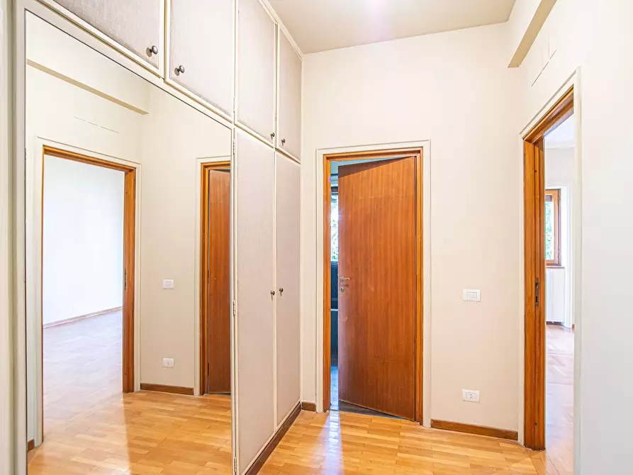 Immagine 40 di Appartamento in vendita  in Via Nomentana 373 a Roma
