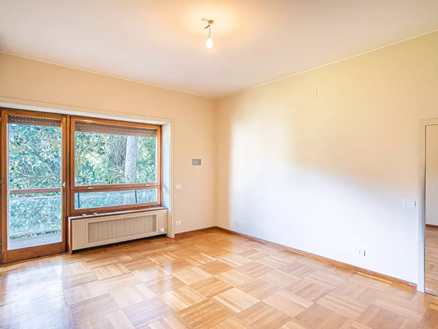 Immagine 42 di Appartamento in vendita  in Via Nomentana 373 a Roma