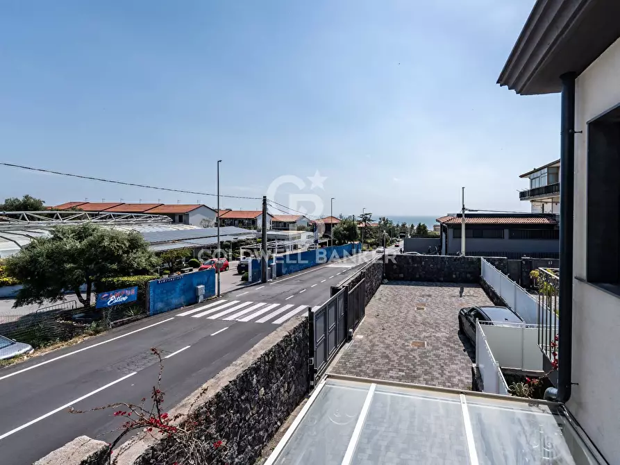 Immagine 23 di Casa semindipendente in affitto  in Viale Delle Olimpiadi 10 a Catania