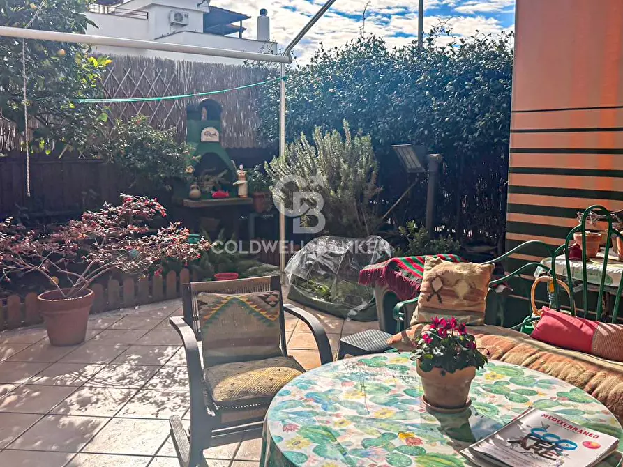 Immagine 8 di Appartamento in vendita  in via delle magnolie 60 a Santa Marinella