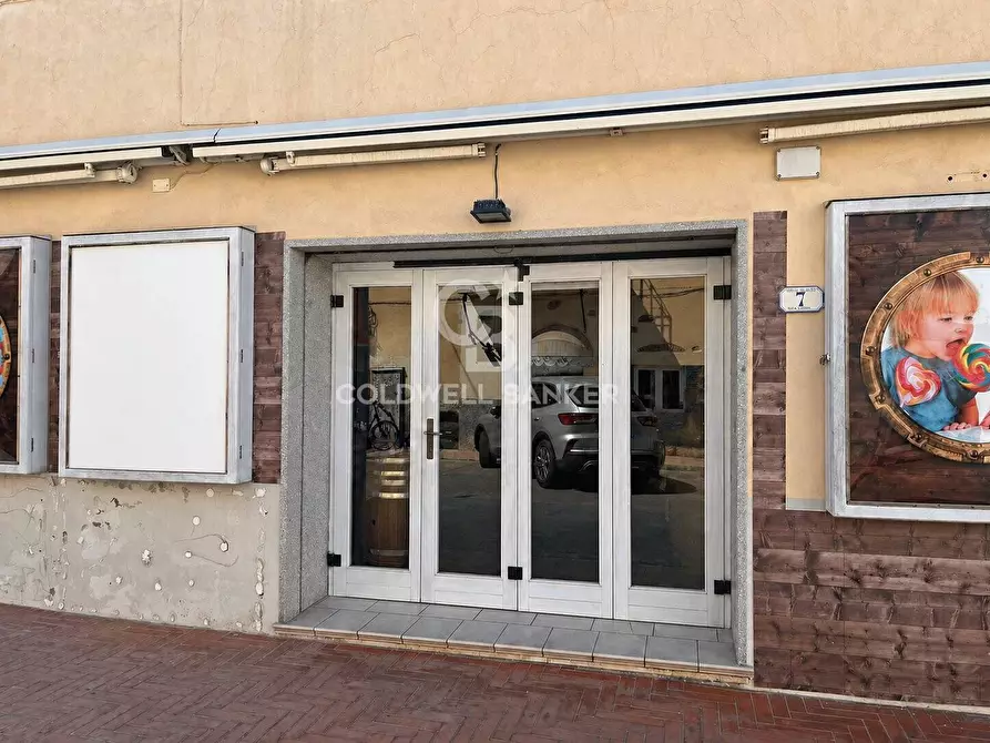 Immagine 1 di Negozio in vendita  in Via di San Piero a Campo Nell'elba