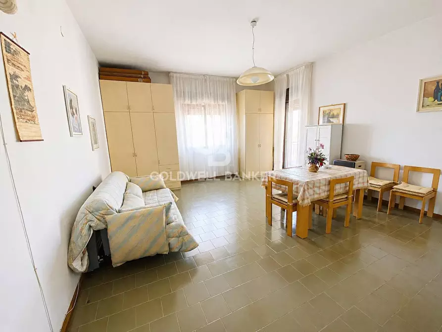 Immagine 6 di Appartamento in vendita  in Via Porticato 2 a Giardini-Naxos