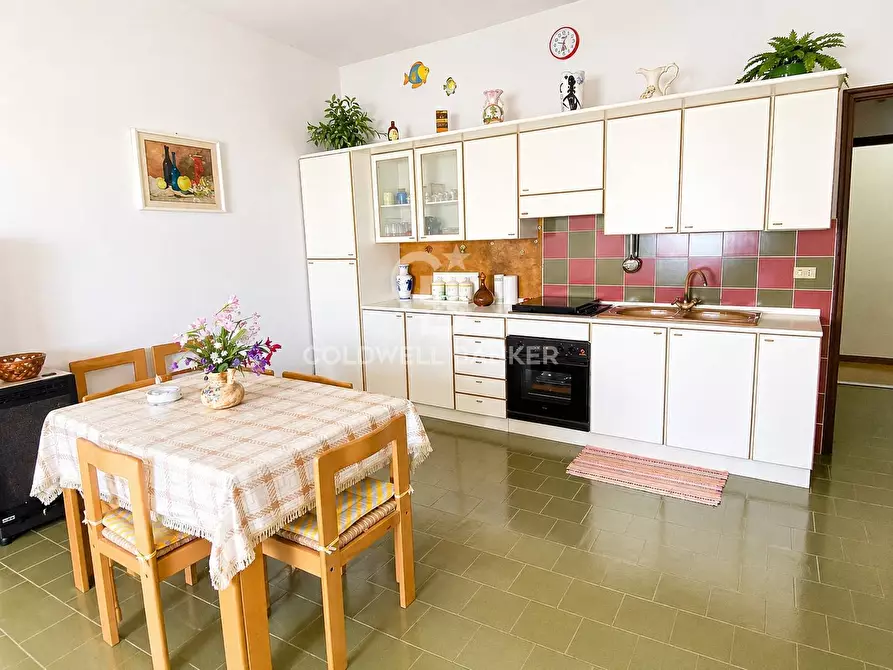 Immagine 11 di Appartamento in vendita  in Via Porticato 2 a Giardini-Naxos