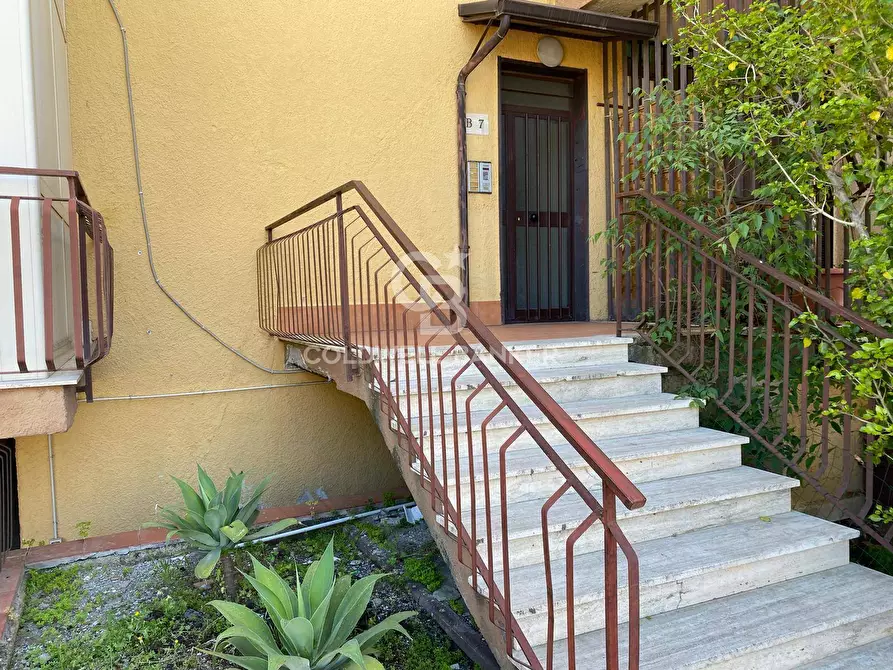 Immagine 2 di Appartamento in vendita  in Via Porticato 2 a Giardini-Naxos