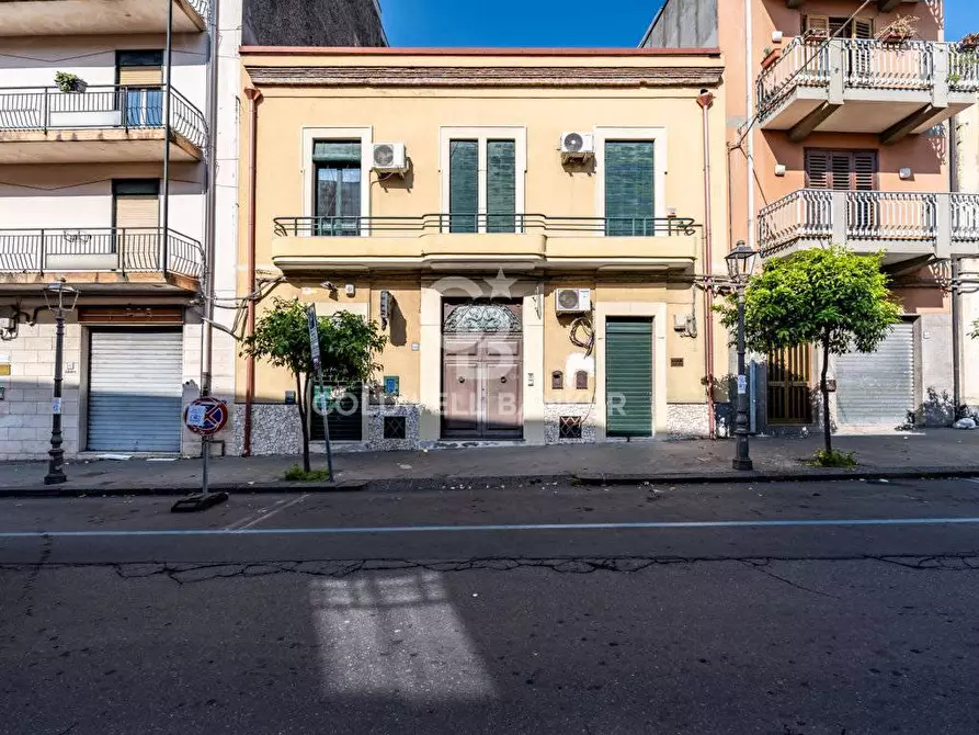 Immagine 51 di Appartamento in affitto  in via vittorio emanuele 156 a Aci Catena