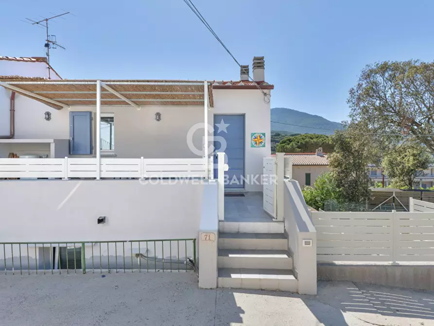 Immagine 3 di Appartamento in vendita  in Via delle Ginestre a Marciana