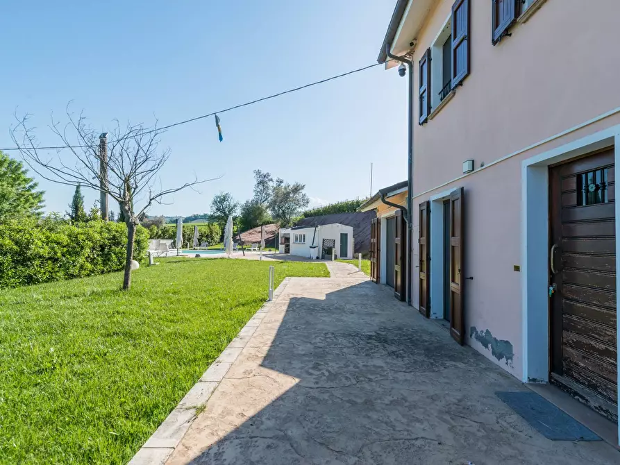 Immagine 8 di Villa in vendita  in Via San Vincenzo a Cartoceto