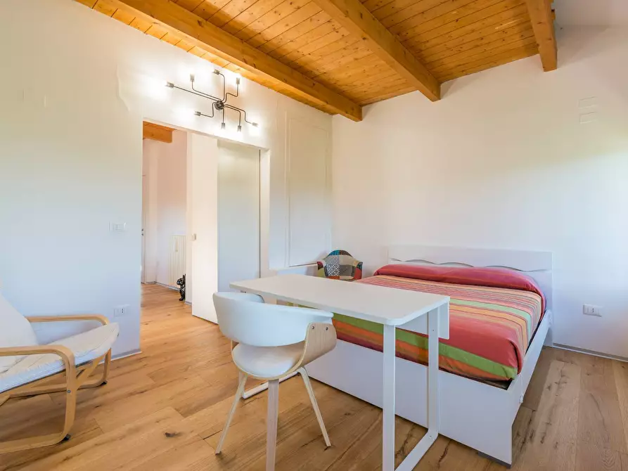 Immagine 26 di Villa in vendita  in Via San Vincenzo a Cartoceto