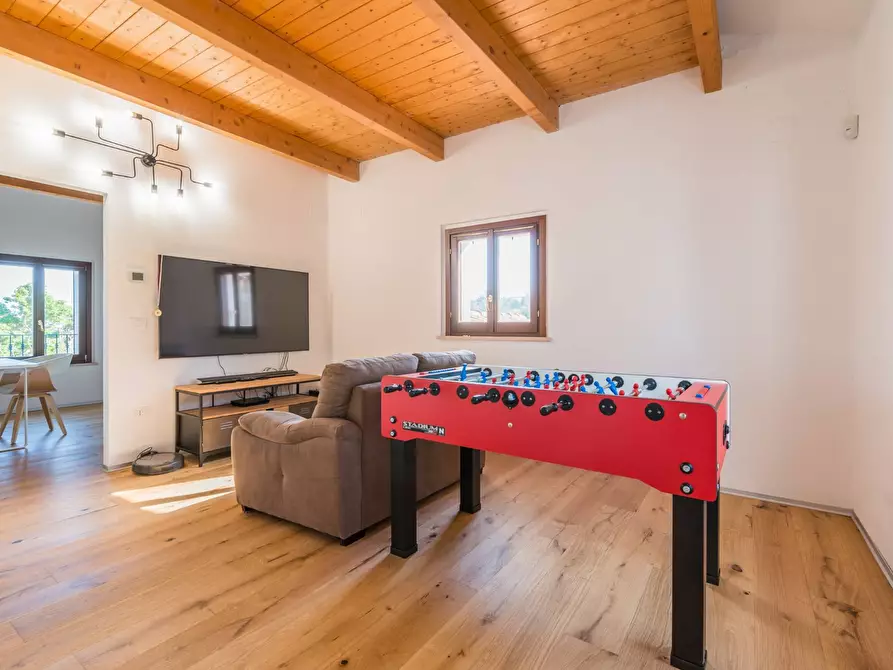 Immagine 29 di Villa in vendita  in Via San Vincenzo a Cartoceto