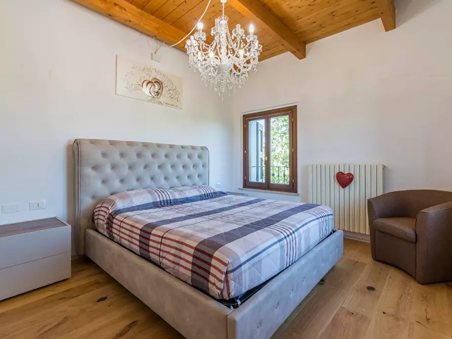 Immagine 30 di Villa in vendita  in Via San Vincenzo a Cartoceto