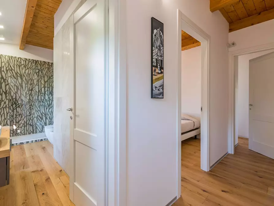 Immagine 34 di Villa in vendita  in Via San Vincenzo a Cartoceto