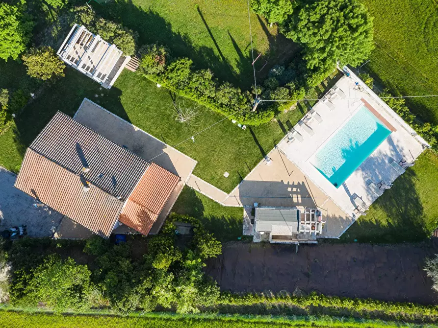 Immagine 40 di Villa in vendita  in Via San Vincenzo a Cartoceto