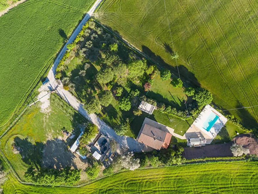 Immagine 41 di Villa in vendita  in Via San Vincenzo a Cartoceto