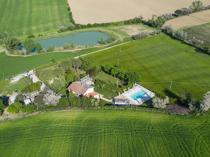 Immagine 42 di Villa in vendita  in Via San Vincenzo a Cartoceto