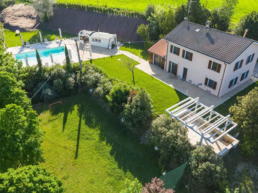 Immagine 43 di Villa in vendita  in Via San Vincenzo a Cartoceto