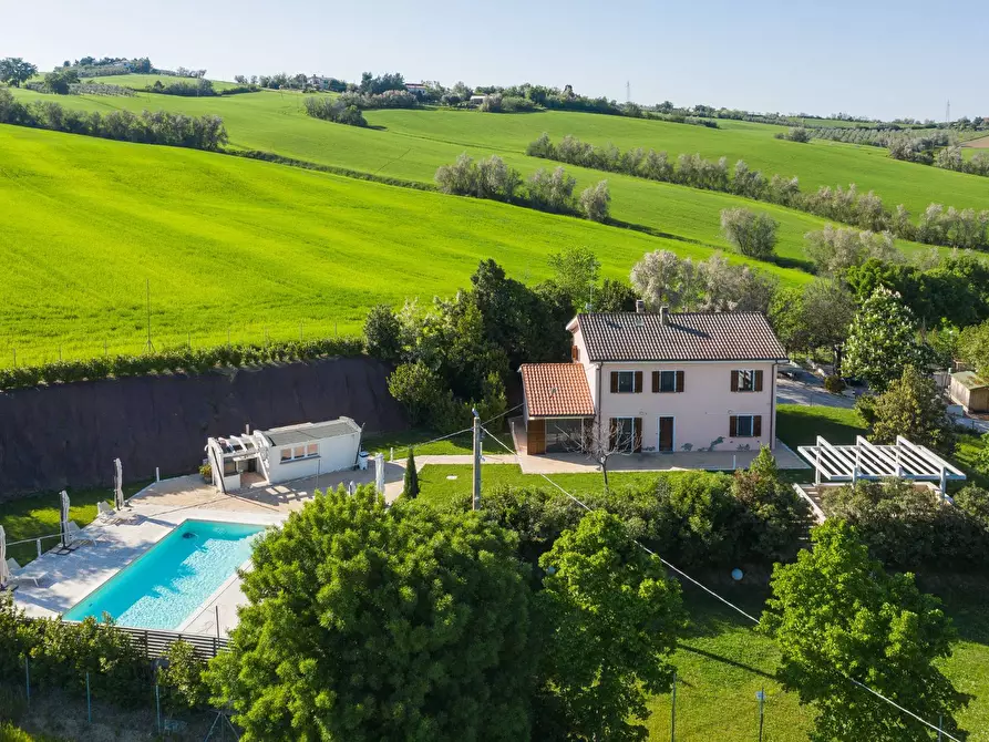 Immagine 48 di Villa in vendita  in Via San Vincenzo a Cartoceto