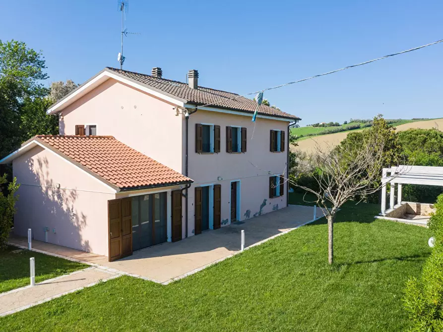 Immagine 39 di Villa in vendita  in Via San Vincenzo a Cartoceto