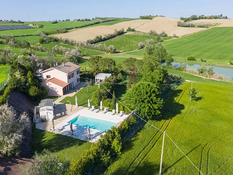 Immagine 50 di Villa in vendita  in Via San Vincenzo a Cartoceto