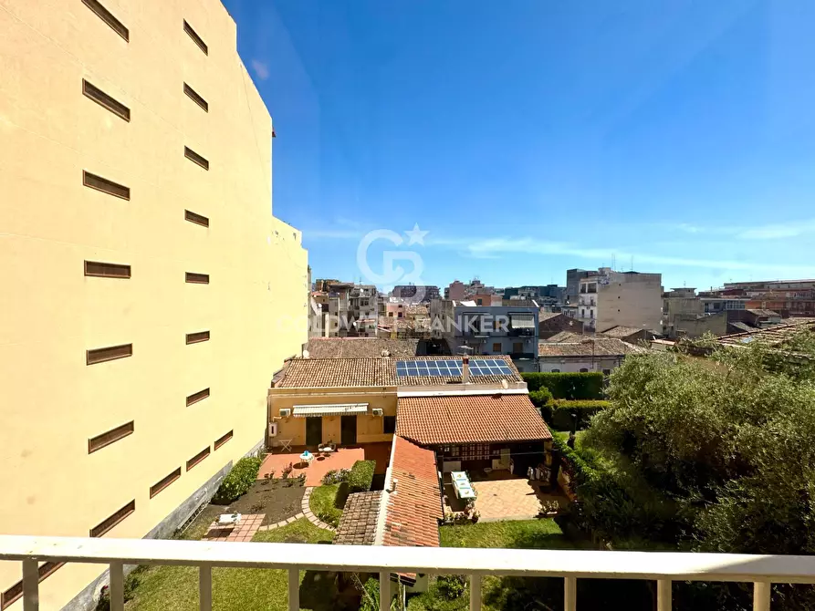 Immagine 33 di Appartamento in vendita  in Via Duca Degli Abruzzi 52 a Catania