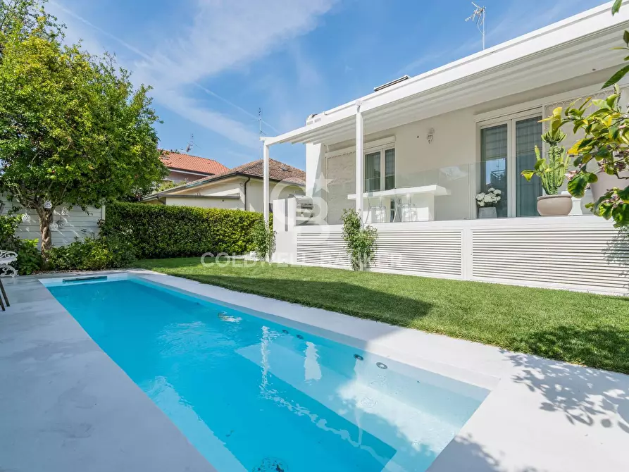 Immagine 30 di Villa in vendita  in San Lorenzo a Riccione