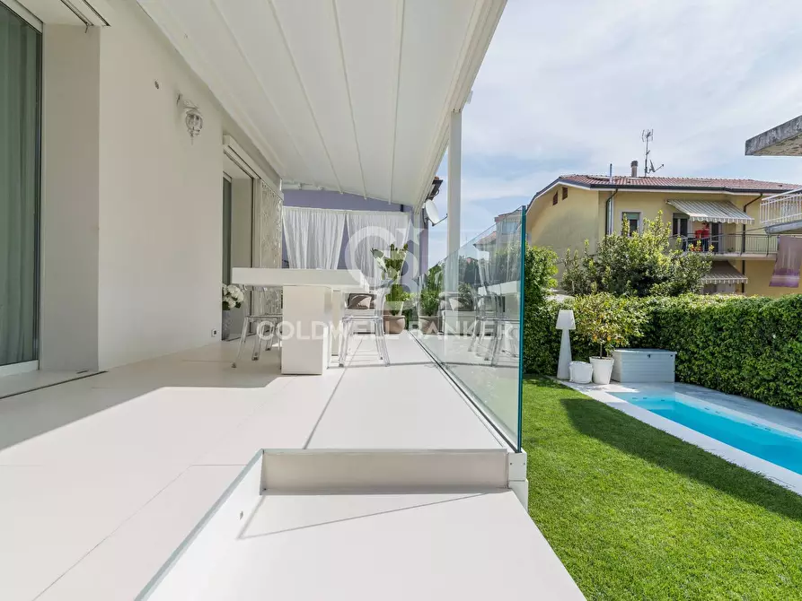 Immagine 35 di Villa in vendita  in San Lorenzo a Riccione