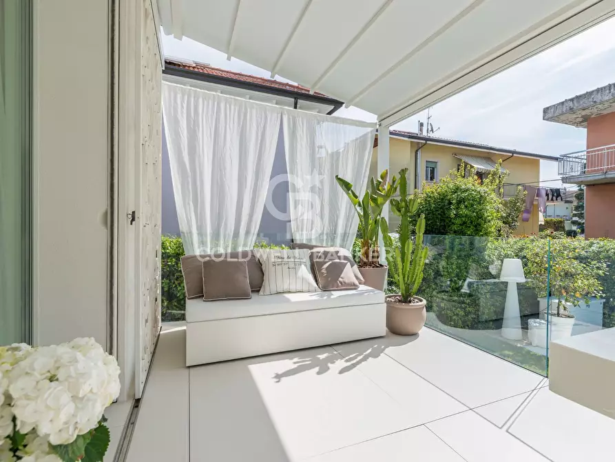 Immagine 38 di Villa in vendita  in San Lorenzo a Riccione