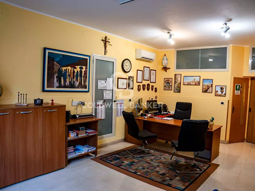 Immagine 7 di Locale commerciale in vendita  in via san filippo neri 23 a Caltagirone