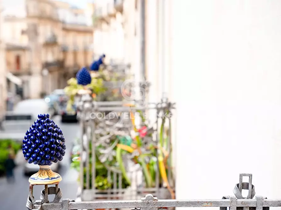 Immagine 1 di Appartamento in vendita  in Via Vittorio Emanuele 24 a Caltagirone