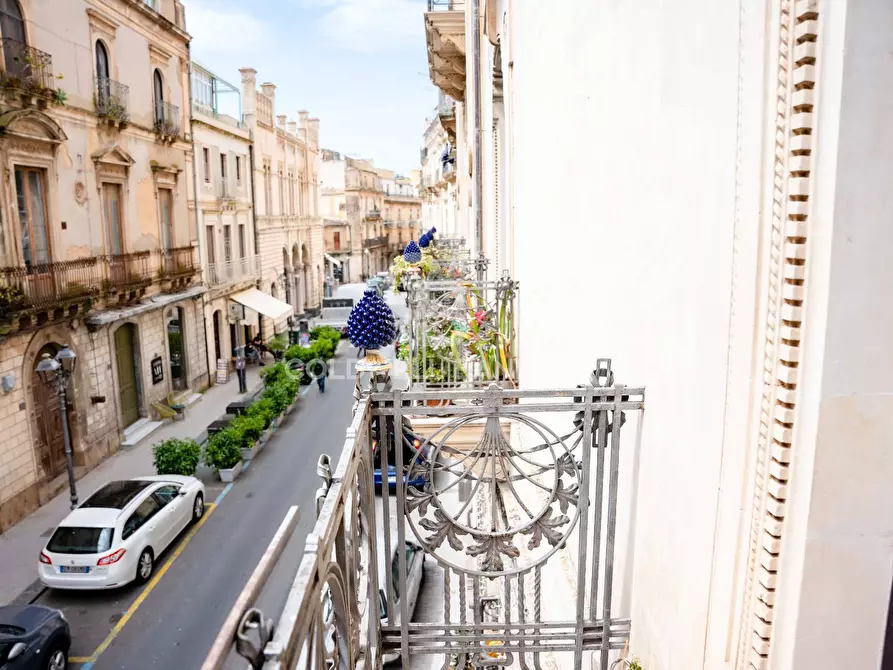 Immagine 34 di Appartamento in vendita  in Via Vittorio Emanuele 24 a Caltagirone