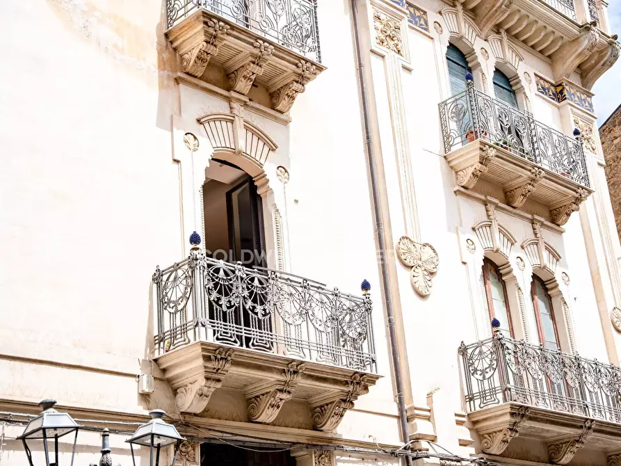 Immagine 42 di Appartamento in vendita  in Via Vittorio Emanuele 24 a Caltagirone
