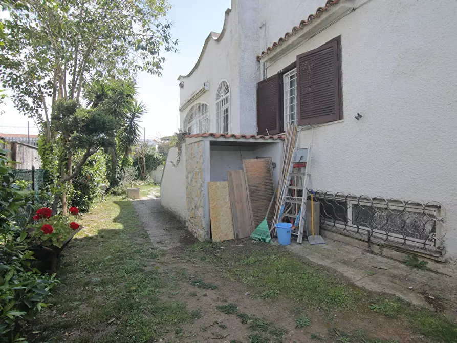 Immagine 8 di Villa in vendita  in VIA DEI LECCI 99 a Anzio