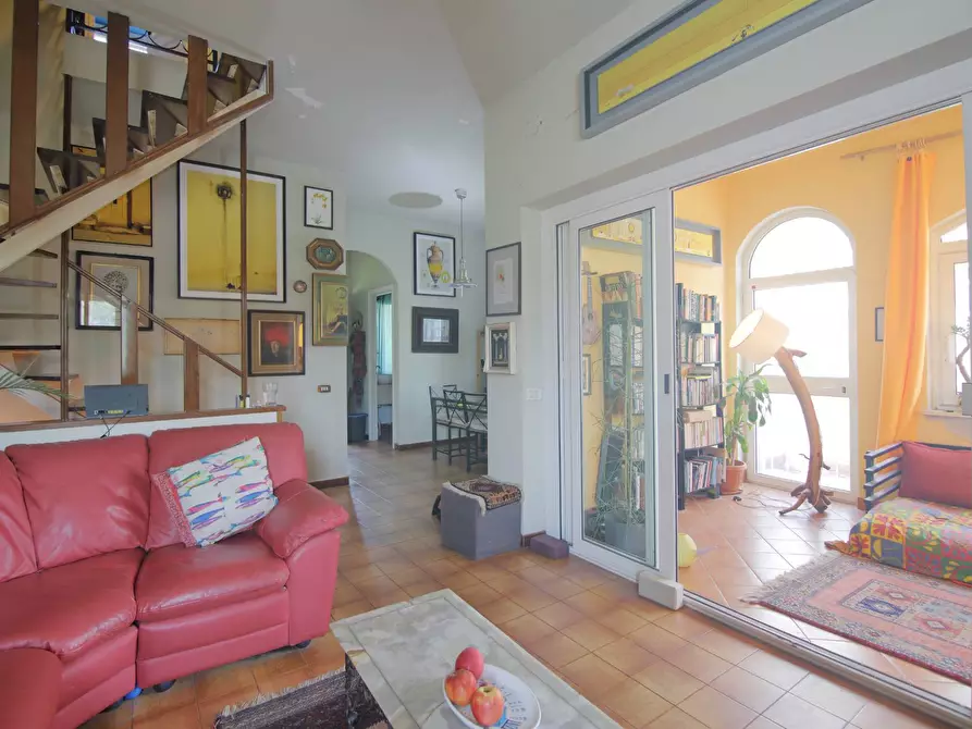 Immagine 17 di Villa in vendita  in VIA DEI LECCI 99 a Anzio