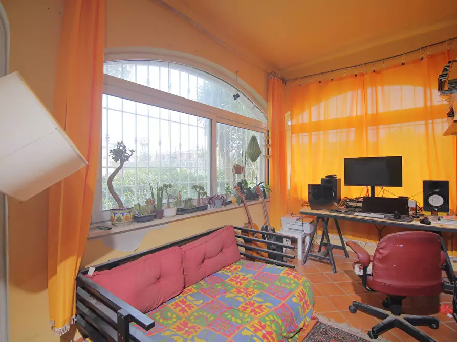 Immagine 18 di Villa in vendita  in VIA DEI LECCI 99 a Anzio