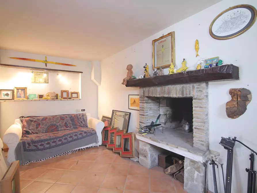 Immagine 28 di Villa in vendita  in VIA DEI LECCI 99 a Anzio