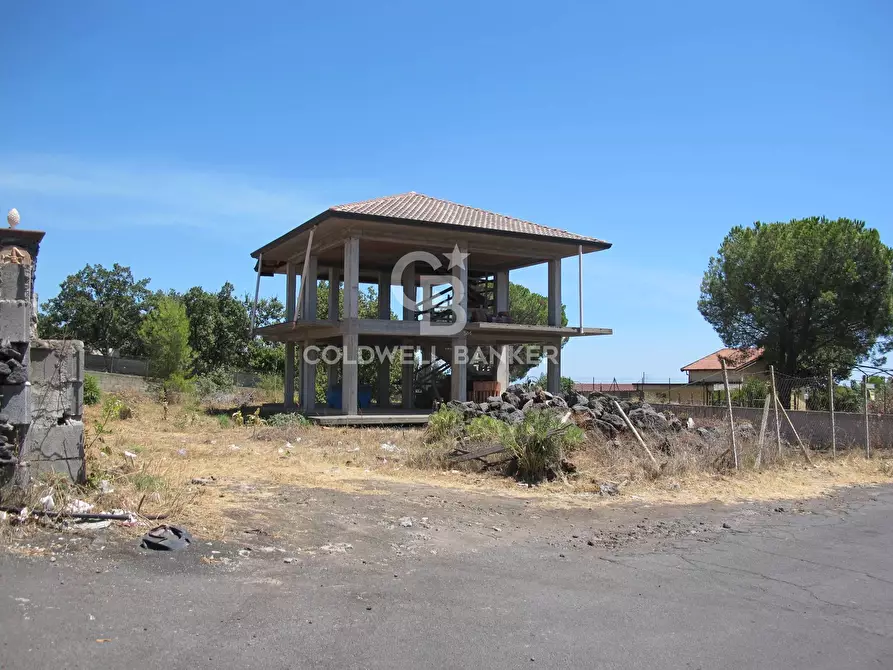 Immagine 34 di Villa in vendita  in Via Marsala 23 a Gravina Di Catania