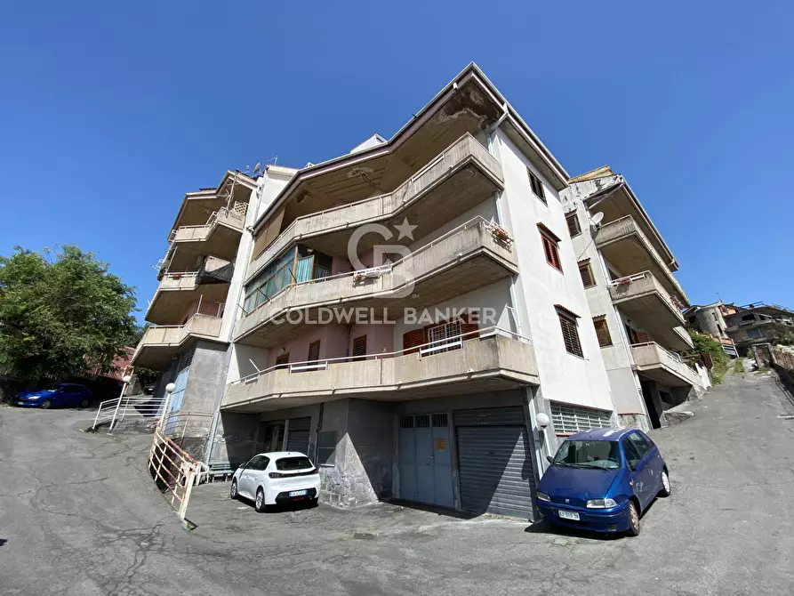 Immagine 19 di Appartamento in vendita  in via Ciminna 11 a Aci Catena