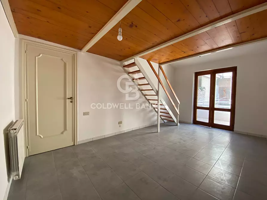 Immagine 22 di Appartamento in vendita  in via Ciminna 11 a Aci Catena