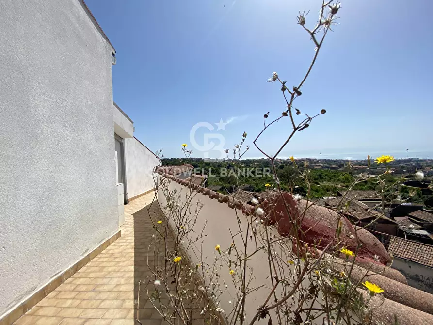 Immagine 25 di Appartamento in vendita  in via Ciminna 11 a Aci Catena