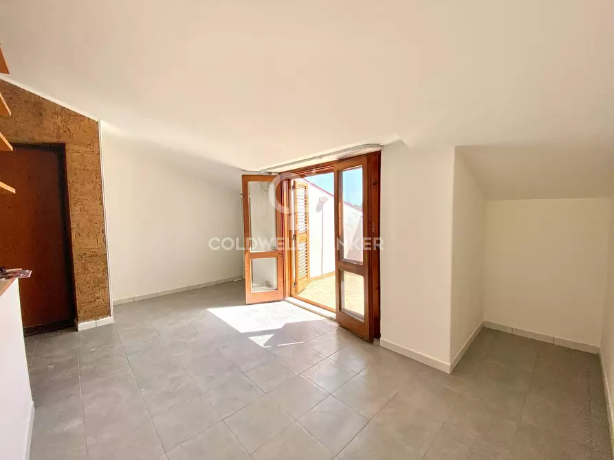 Immagine 29 di Appartamento in vendita  in via Ciminna 11 a Aci Catena