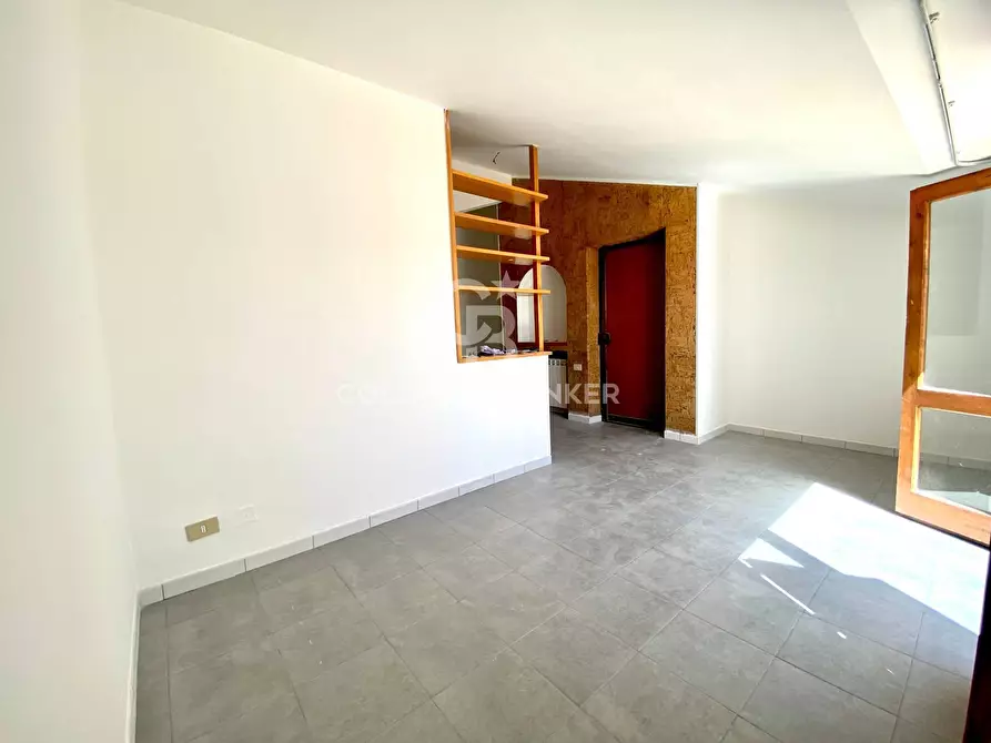 Immagine 11 di Appartamento in vendita  in via Ciminna 11 a Aci Catena
