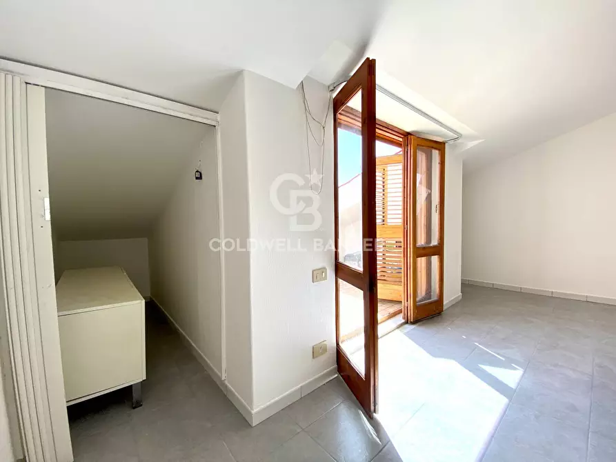 Immagine 30 di Appartamento in vendita  in via Ciminna 11 a Aci Catena